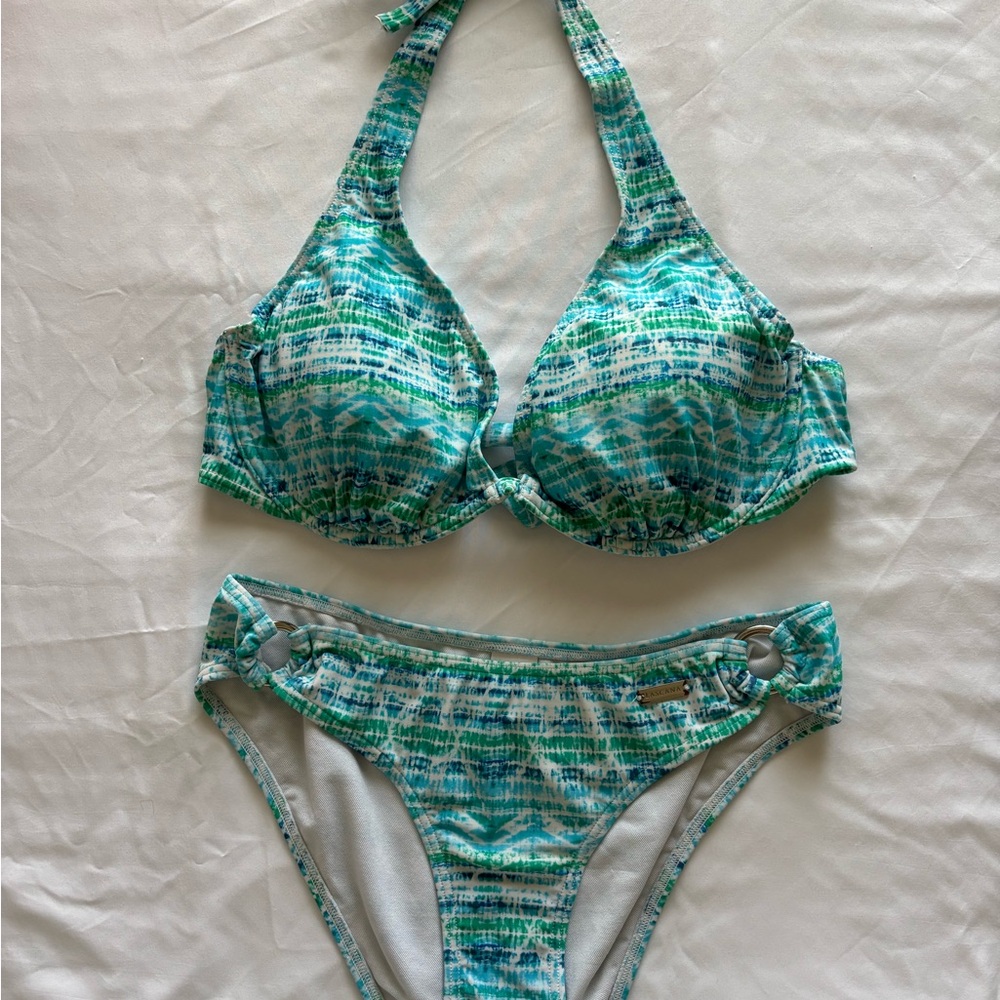 VENUS Green Bikini with Adjustable Straps and Underwire